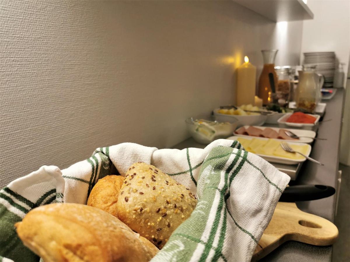 Broholm Bed&Breakfast Lidköping Eksteriør billede