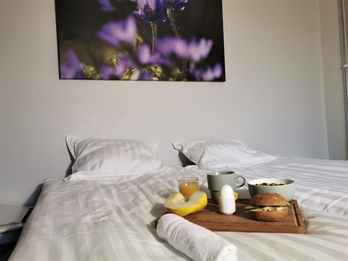 Broholm Bed&Breakfast Lidköping Eksteriør billede